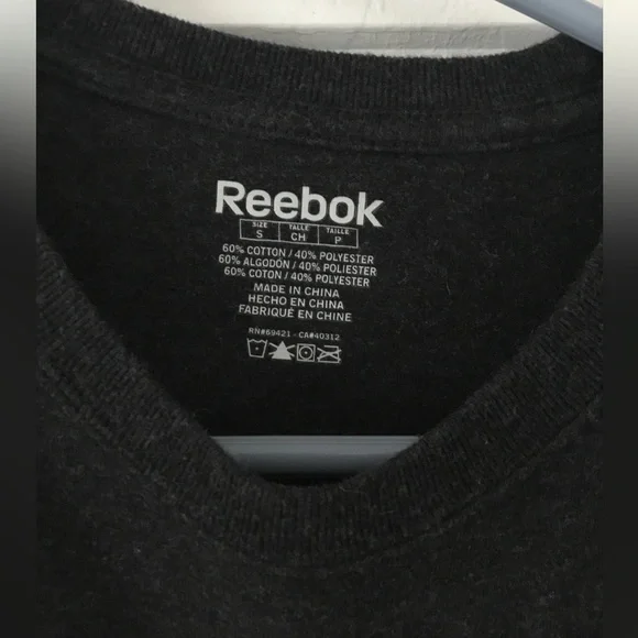 Reebok tee - Picture 2 of 3